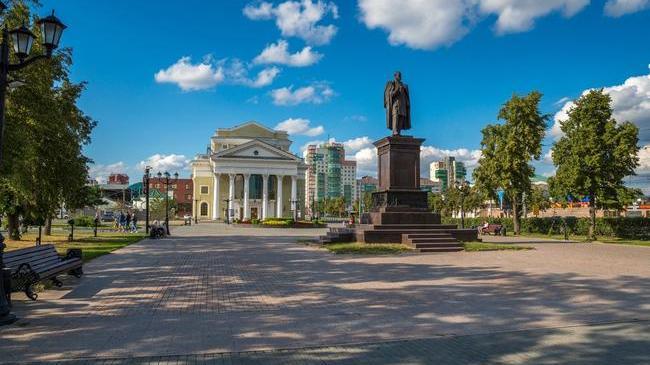 С добрым утром, друзья! ☕ Синоптики обещают жаркую погоду. 🥵 Кто уже был на улице, расскажите - как там?