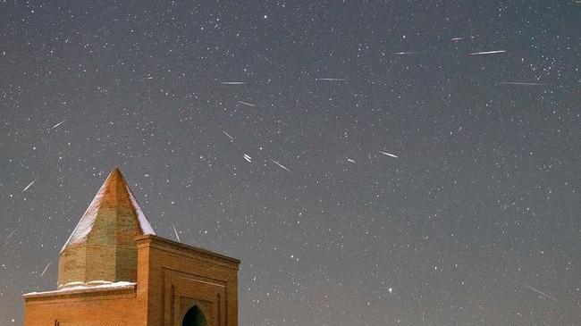 🌃В ночь с 3 на 4 января первый в 2022 году метеорный поток Квадрантиды достиг пика своей активности. 