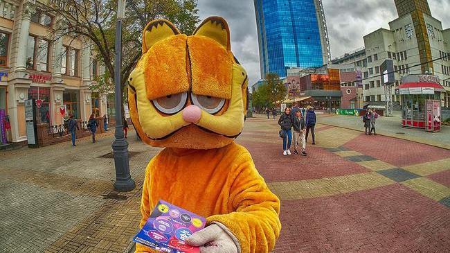 В такую погоду в Челябинске даже Гарфильд суровый... :) 