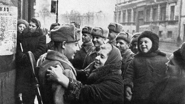 18 января 1943 года была прорвана блокада Ленинграда.