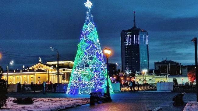 ❄ Прогулка по вечернему Челябинску... 🤗 Чувствуете приближение новогодних праздников?