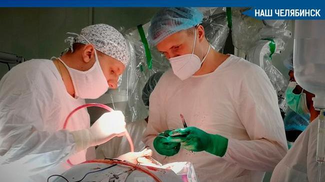 🙏 Врачи Челябинского центре онкологии и ядерной медицины прооперировали пациента из Москвы