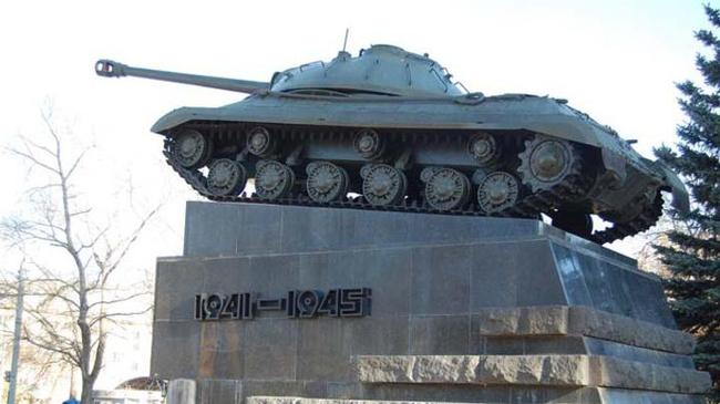 В Челябинске будут официально отмечать День героев Танкограда
