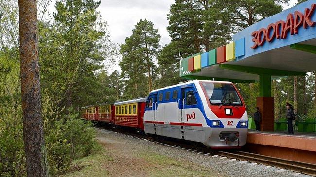 Детская железная дорога открывает новый сезон в парке Гагарина 