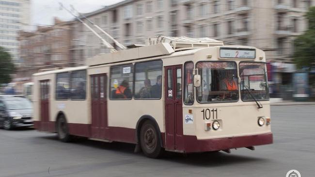 На выходные в центре Челябинска закроют движение троллейбусов