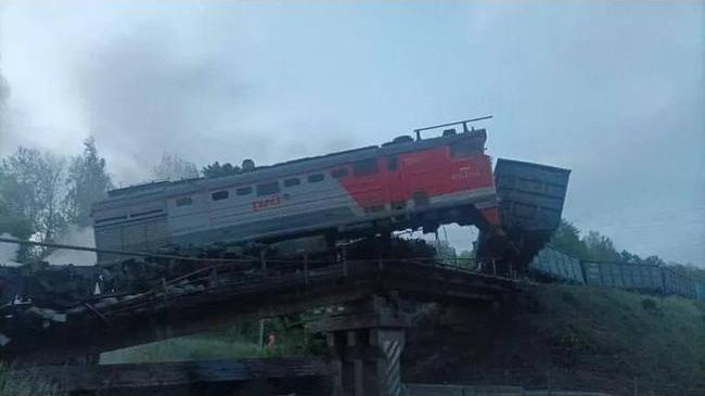 ⚡️В Курской области произошло обрушение моста