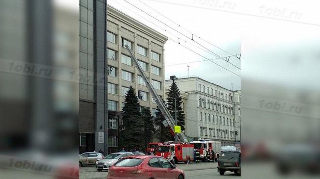 Правительственное здание в центре Челябинска эвакуировали 