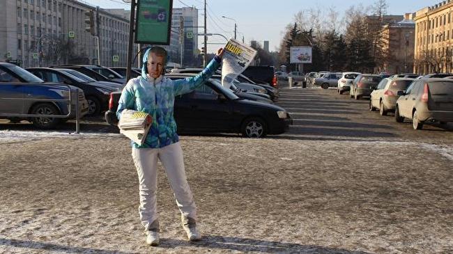 В Челябинске на улицы вышли агитаторы в масках Жириновского