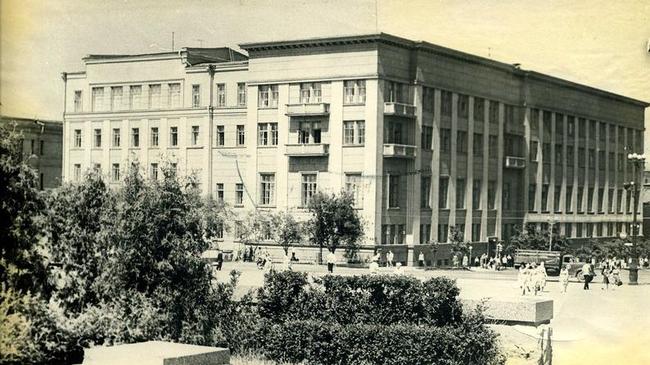 Улица Кирова и строительство цирка, 1960-1970-е гг.