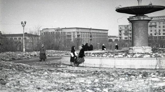 📷 Челябинск. 1957 год. ❓ Узнаете место, где было сделано фото? 