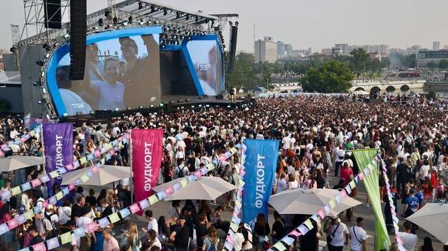 🎶 Первый VK Fest в Челябинске