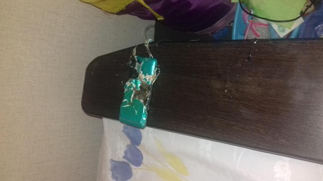 Загорелся телефон