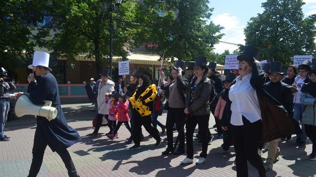 В Челябинске прошел флешмоб «Пушкин Day». А вы принимали участие? 😎
