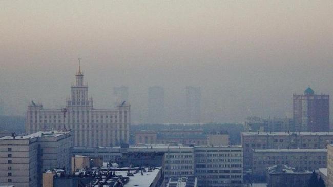 В Челябинске сохраняется режим «черного неба»