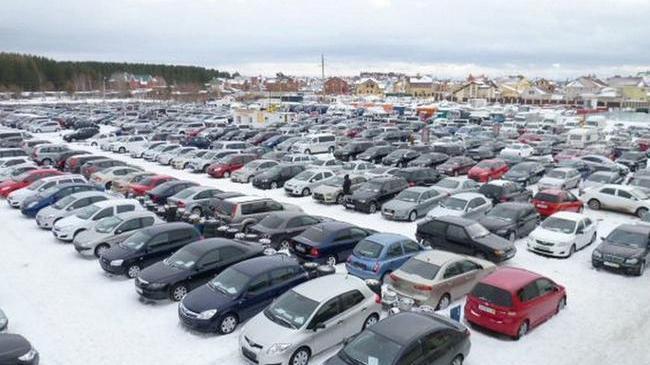 Автоэксперты: с 2021 года россияне не смогут купить машину