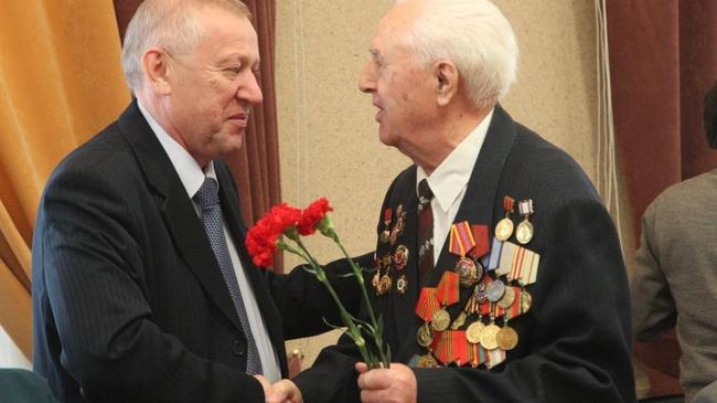 Евгений Тефтелев заявил, что Челябинск достойно отпраздновал День Победы
