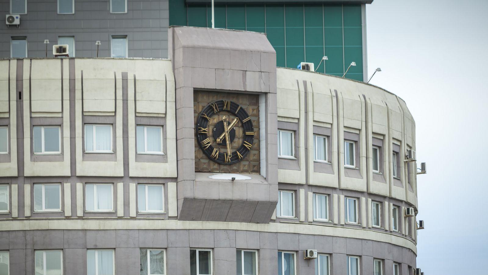 Челябинск екатеринбург часы