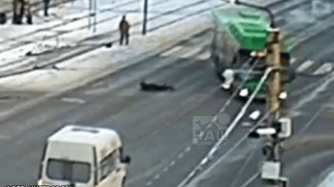 😱 Автобус сбил пешехода в Челябинске