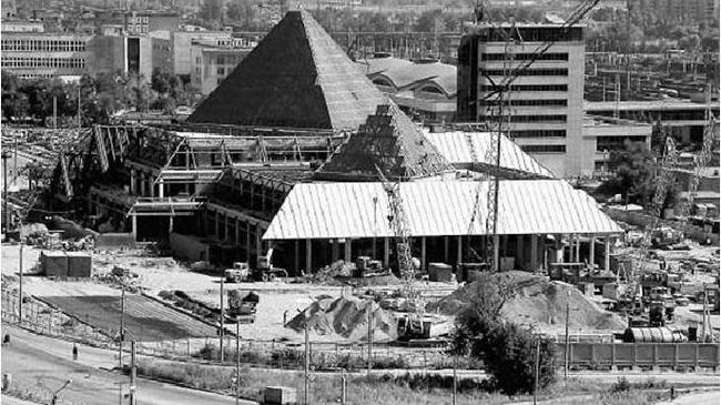 Строительство Синегорья. Кто помнит, в каком году построили?