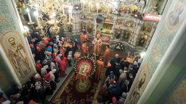 В Челябинске православные христиане отмечают Пасху