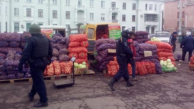 За сутки челябинская полиция проверила мигрантов в 19 торговых объектах 