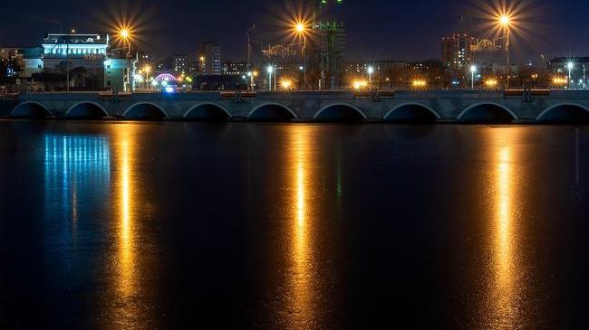 Сладких снов, любимый город! 🌙 Друзья, какая из сегодняшних новостей запомнилась вам больше всего? 🤓 
