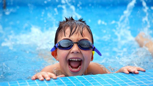 В Челябинске из-за энтеровируса введен запрет на купание в детских бассейнах