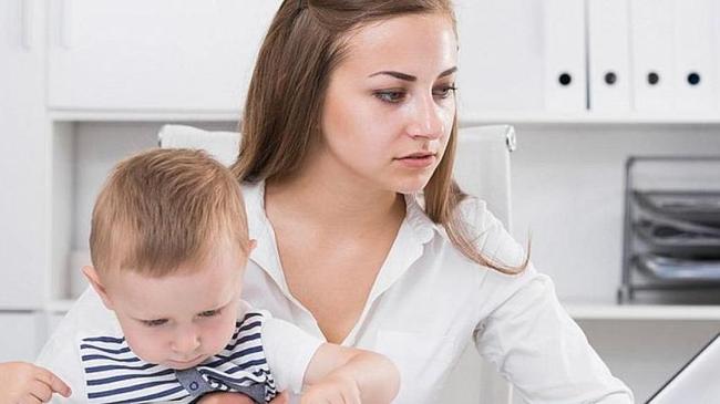 Заявления на выплаты на детей до трех лет можно подать онлайн