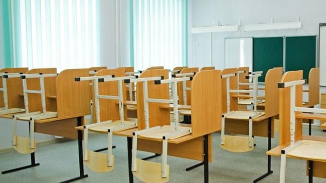 По поручению Бориса Дубровского в школах региона сократят проверки‍