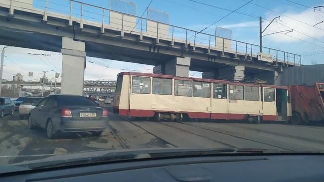 ❗Почти парализовано движение под мостами в Ленинском