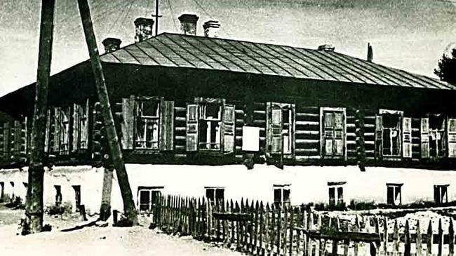 Дом, в котором в 1918-1919 гг. помещались подпольная типография и конспиративная квартира