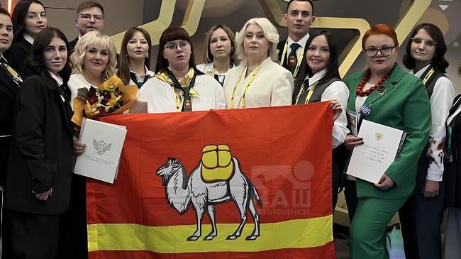👩‍🏫 Южноуральских учителей наградили на всероссийском форуме