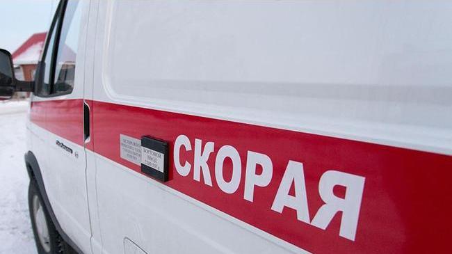 ⚡ В Челябинске автоледи влетела в толпу людей на остановке