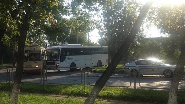 ⛔ В Челябинске произошло ДТП с общественным транспортом.