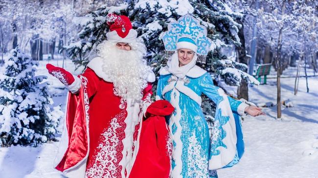 В Челябинской области назовут лучшую пару Деда Мороза и Снегурочки