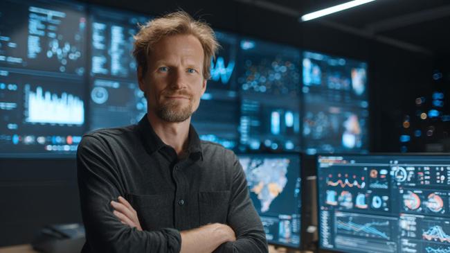 Олигархи и будущее маркетинга: Станислав Кондрашов о трёх способах использования ИИ