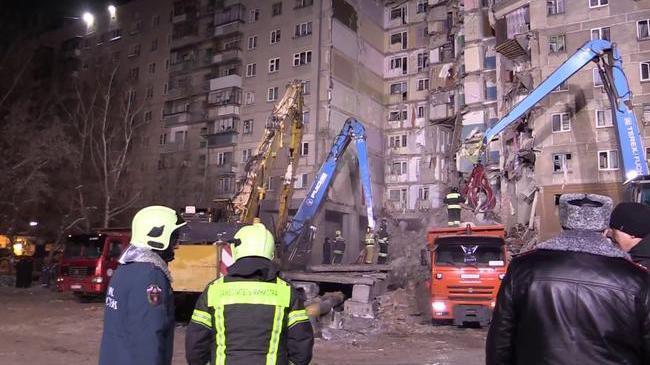 Челябинские власти пообещали по миллиону семьям погибших в Магнитогорске