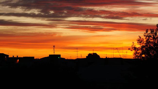 Оранжевое небо Челябинска