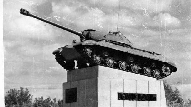 1975г. ИС-3. ❓ А правда, что каждый житель Челябинска знает, где стоит танк? 😎