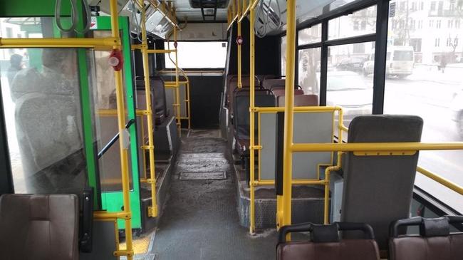 Пожилая челябинка отсудила 50 тысяч рублей за падение в троллейбусе