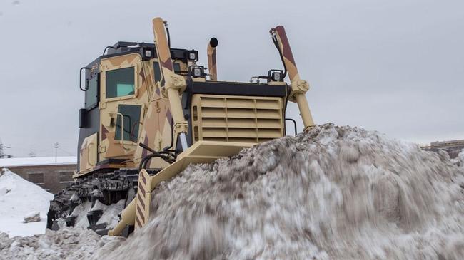 На уборку дорог от снега вывели более 100 единиц спецтехники