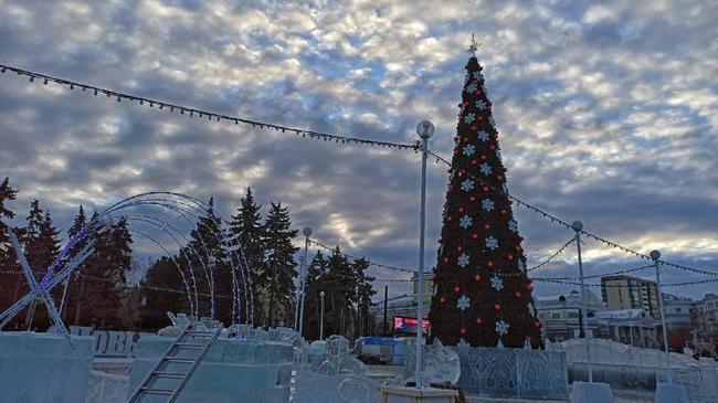 ⚡Новогодний городок на площади почти готов