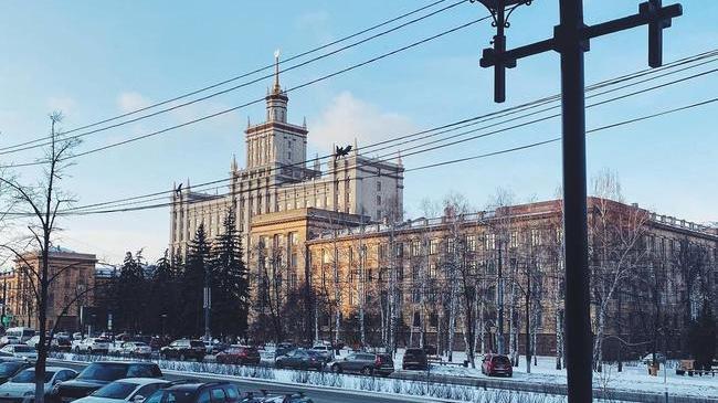 💕 Челябинск - несмотря на недостатки и проблемы, все же самый родной и любимый! А какой город вы любите больше всего? 😊 