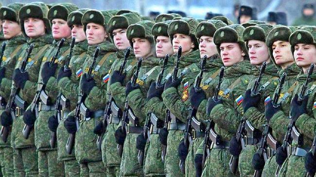 Уральские депутаты хотят приравнять службу в армии к декретному отпуску