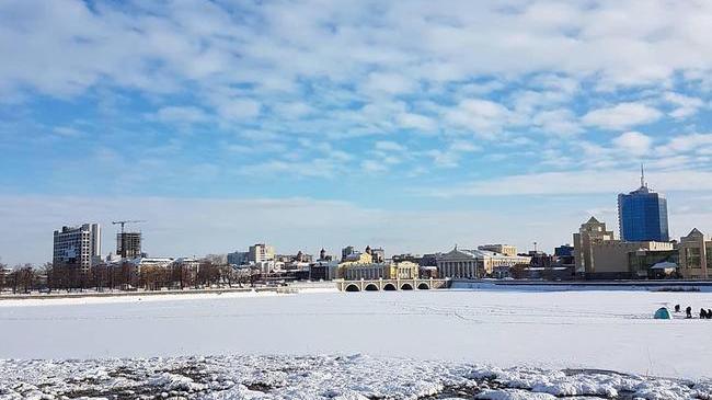 Город в ожидании весны... 🌞
