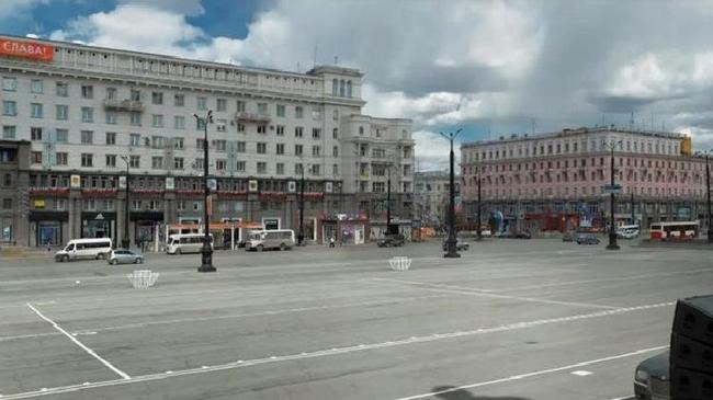 "Челябинск, тогда и сейчас!"🏰  Наверно вы все узнали нашу площадь! Пасхальные гулянья на Южной площади. 100 лет назад. 