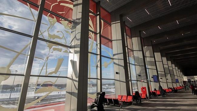 🛫 В Челябинском аэропорту решают, где обустроить «курилки» для пассажиров 🚬