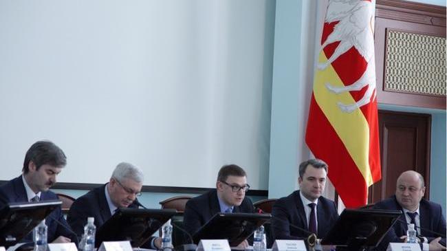  Алексей Текслер начал совещание с главами муниципалитетов