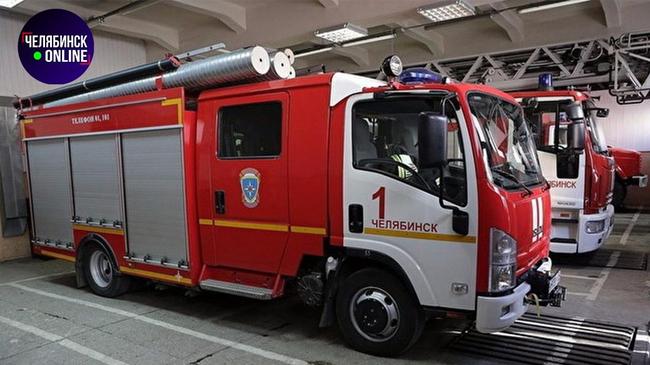 🔥 Челябинки вызвали пожарных потому что не могли выбраться с закрытой парковки.