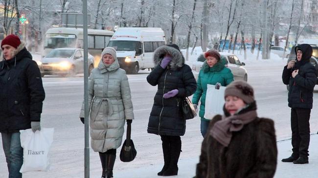 Через тернии к «Звёздному»: жители микрорайона под Челябинском часами ждут маршрутку